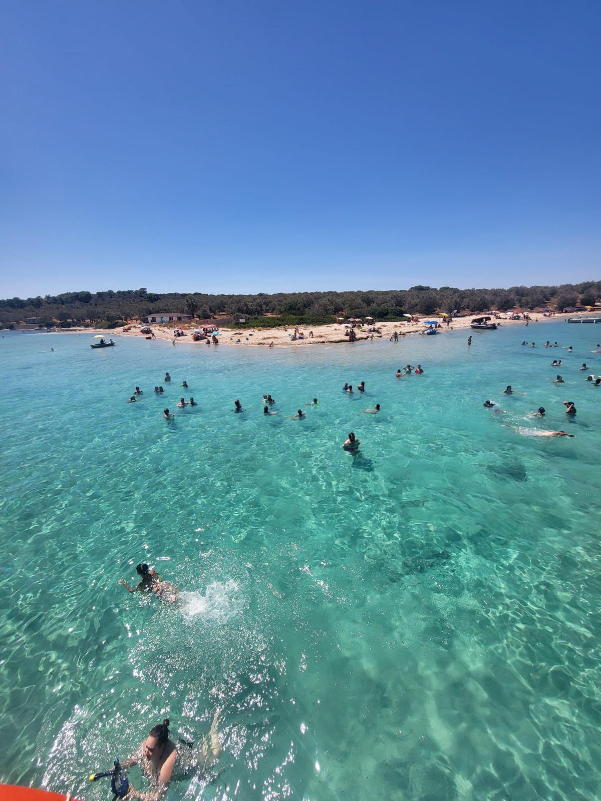 Kalem Adası berrak denizi